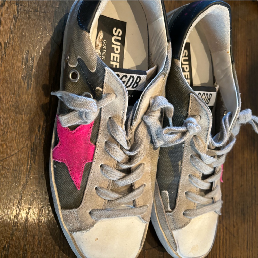 Camo sneaker
